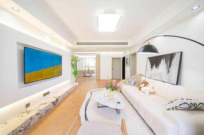 Xuhui | Premium 2-Bedroom Apartment | West Longhua Road
