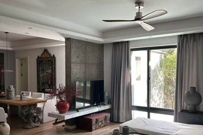  Spacious 4-Bedroom Apartment west Nanjing rd station 