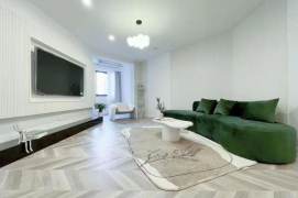 Delightful 3bedrooms elevator apt+heating+central AC+Oven@Wuding Rd