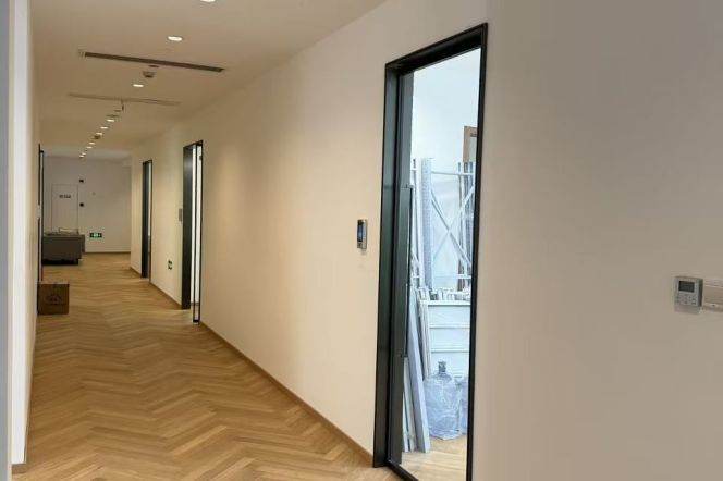 Xujiahui Commercial Area, Shanghai ✨ Office Space for Lease | 165 sqm | Subdividable