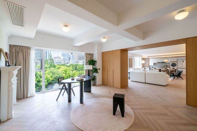 Luxurious 4-Bedroom Duplex Flat |Xuhui