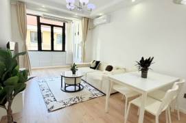 Zhongshan park charming 1br with 8k