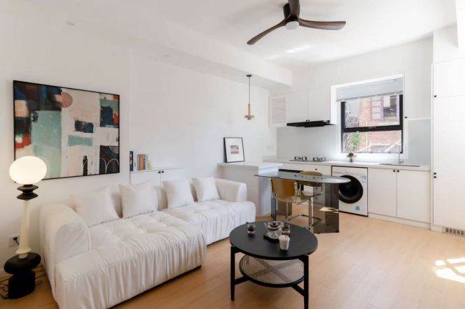 Xintiandi 1BR apartment