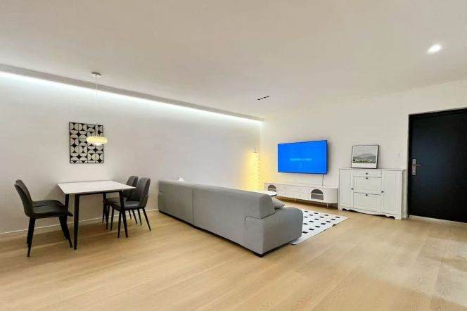 Modern 2br with elevator near Jing'an Temple