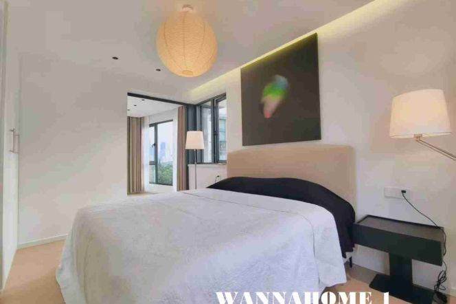 New&Modern&Spacious&Bright 1Bdr 1Bath Apt+Taikoo Hui+Large Balcony+West Nan Jing Rd Metro