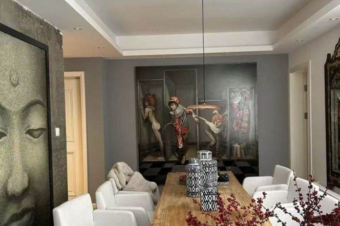  Spacious 4-Bedroom Apartment west Nanjing rd station 