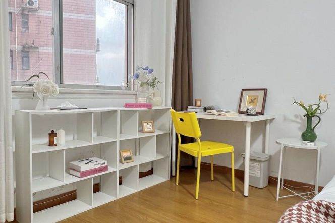 Master bedroom near Zhongshan park, close to ECUPL, advance booking accepted 