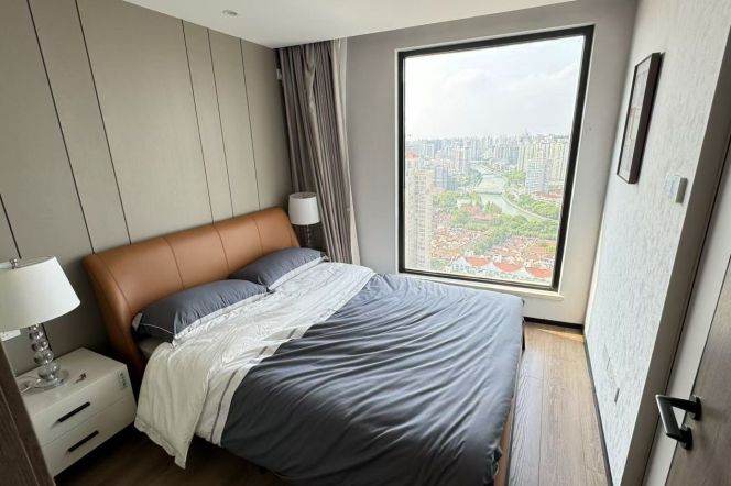 West Nanjing rd elevator 2BR apartment