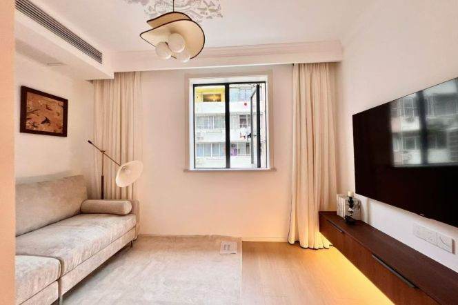 Daduhe rd/modern 1br 2lr/central AC/floor heating/bright room,Tongchuan rd@L14/15