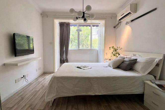 Modern 1Br/1Lr/1Bt apt nr Jiangsu rd,M2/11