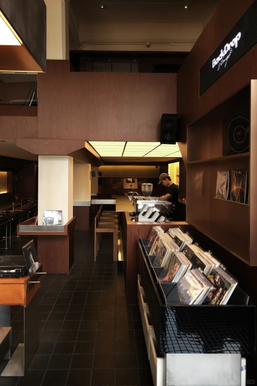 A New Spot for Vinyl, Coffee, and Cocktails