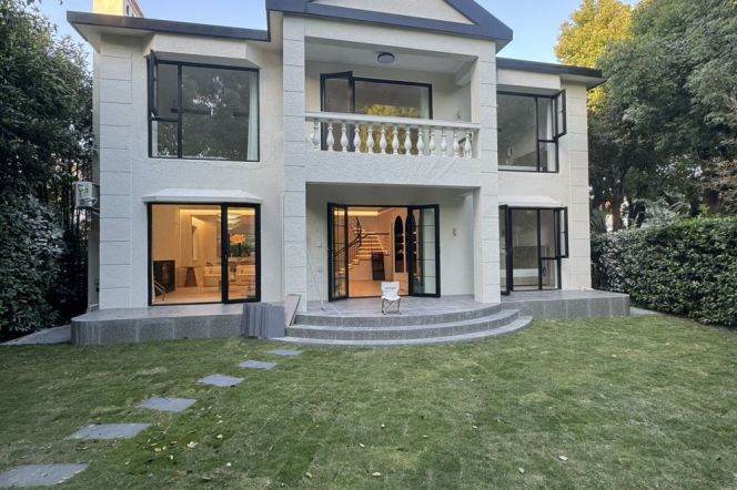 Modern decoration 5brs with floor heating and garden nearby German&French School 