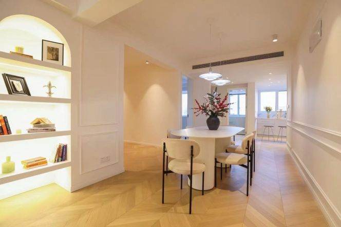 Light French Style 3BR+Study with Parking | loushanguan rd line 2