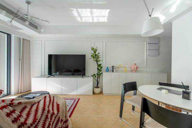  High-End 3BR with Large Balcony, Floor Heating & Fresh Air System