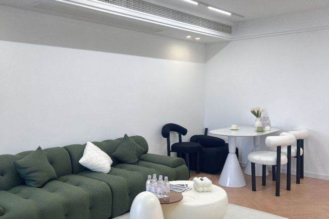 13.5k Cozy 2Br with floor heating Nr Golbel Harber close to Caoyang Rd.line3/4/11/14