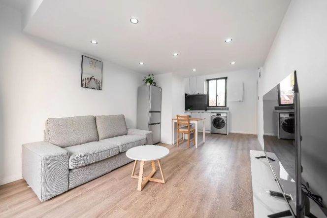 Yongkang rd Cozy 1Br +Balcony @IAPM& L1/10/12