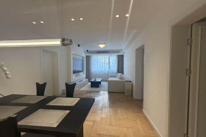 17k Spacious 2Br with floor heating Nr Jiashan Rd.line9/12 close to Sun·Moon·Light