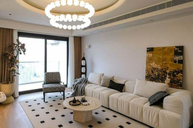 Xinhua rd Stylish High-floor 4+1 Bedroom | 