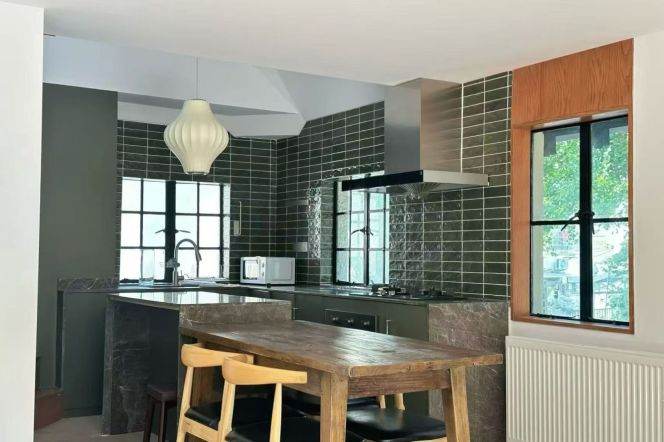Jiangsu rd 2BR apartment with terrace