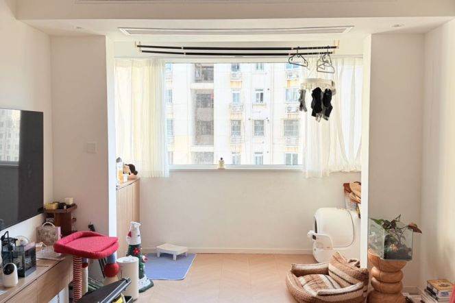 2Bdrs 1Bath Apt/Fabulous /Zhongshan Park/SuZhou Creek/L3/4/13Jinshajiang Rd