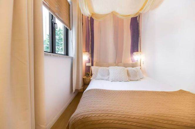 Charming 1+1Br/1Lr/1Bt apt nr Changshu rd,M1/7/10