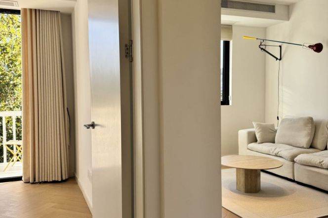Sunny 2Br-2bathr Apt + open balcony | Shanghai Library L10 & Hengshan rd L1