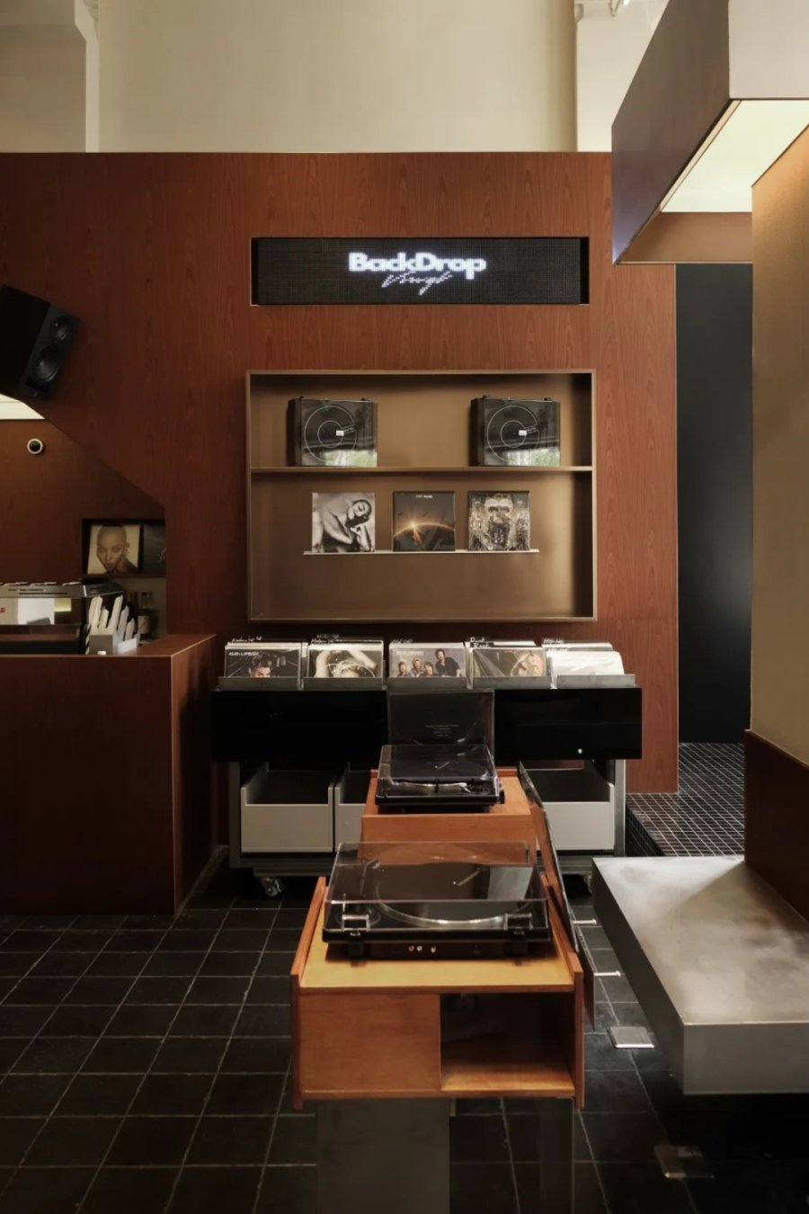 A New Spot for Vinyl, Coffee, and Cocktails