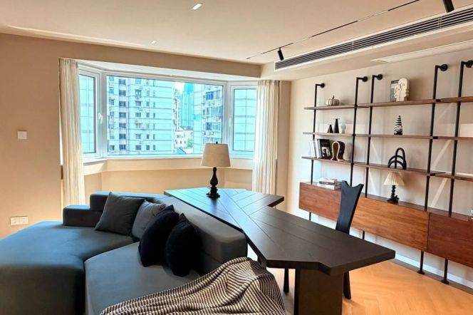 Artistic 2Bds & 2Btrs apt+floor heating+dishwasher+oven@Jiangsu Rd
