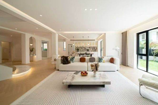  Premium 6-Bedroom  Villa by Panlong Tiandi & NECC with Private Yard & Dual Terraces