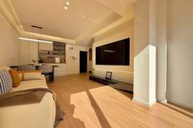 Brand-new one bedroom Apt+Floor heating+central AC+oven @ Loushanguan Rd