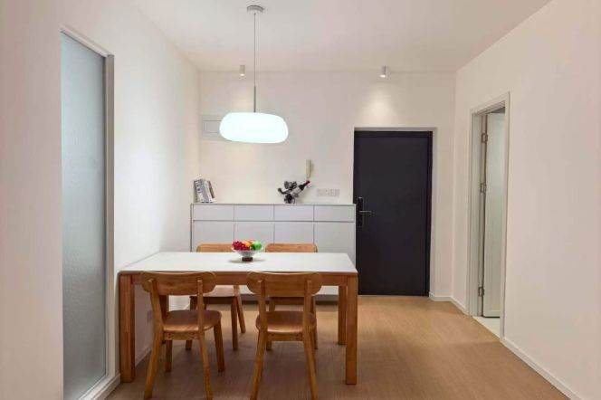 Zhongshan park morden & nice 2br good compound with 16k