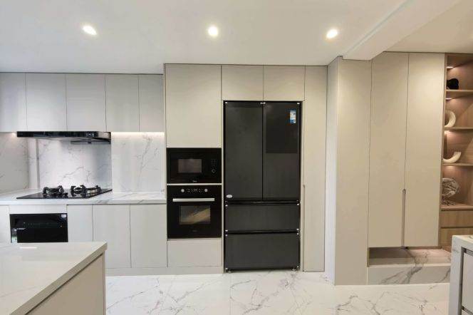 modern brand new 3brs floor heating brand new furniture in international compound Hongqiao