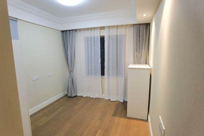 2br,2bt,112sq, floorheating, subwayL4,14, key, 14k
