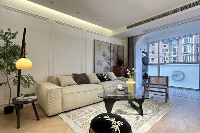 2br, 100sqm, balcony, wall heating, subway,16.5k