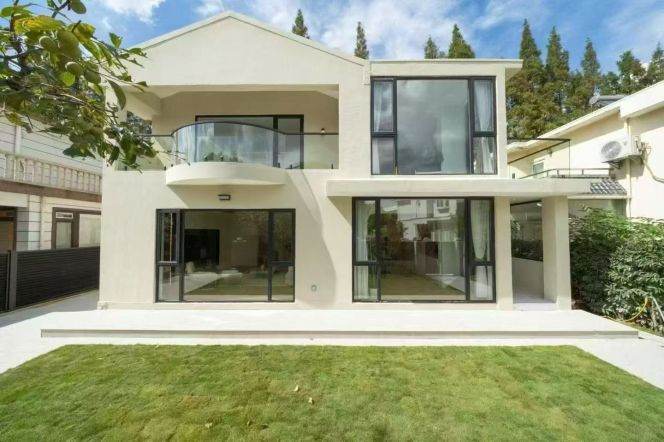  Premium 6-Bedroom  Villa by Panlong Tiandi & NECC with Private Yard & Dual Terraces