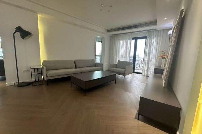  High-Floor Scenic 4-Bed   | Xinhua Road Changning
