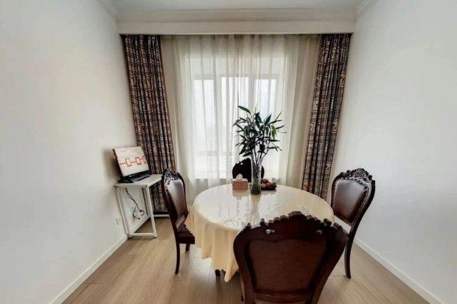 Elevator Decent 2BR good Layout available soon