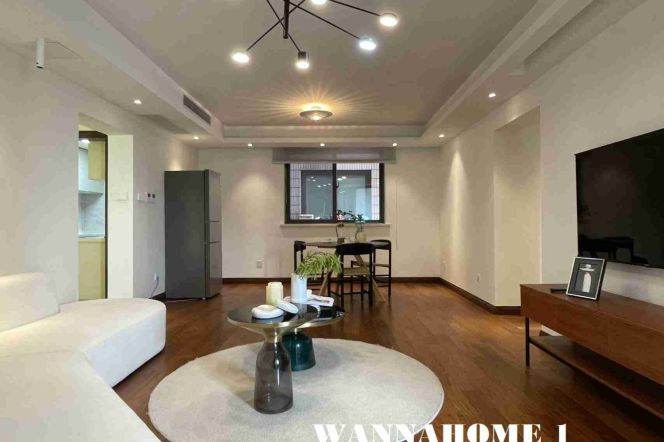 Modern&Bright&Spacious 2Bdrs 1Bath Apt+Jing An Temple+L14 Wu Ding Rd