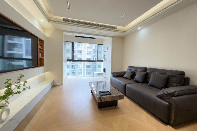 Renovated 2br,2bth,CA,floor heating,close to Line 1