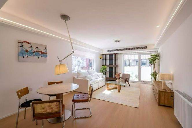 Yongyuan rd/Zhenning rd wall heating 2brs/2lr/1ba apt with balcony;L2/11
