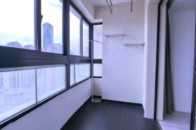 1 Br, 1 Living room, High Rise building with Oven, Dryer, 90 sqm @ Madang metro L9&13