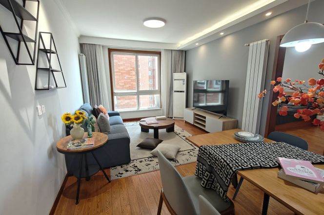 Cozy Bright 2BR | Close to Changping Rd Metro
