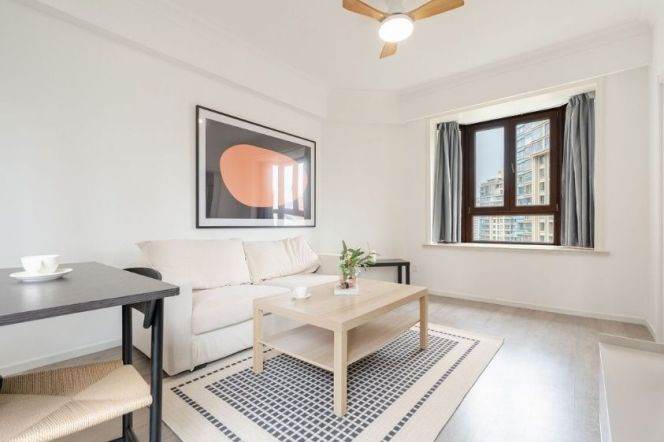 modern 1 bedroom floor heating modern furniture in Gubei line 10,15 only 15K