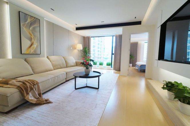Premium 2BR with Panoramic Views, Floor Heating & Parking — 19,800 RMB