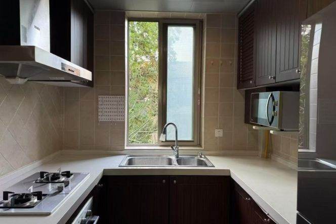 Yongfu Road/West Fuxing Road 2br with Balcony,Line 10 Shanghai Library