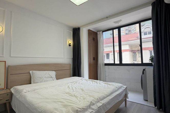 Jiangsu rd 1BR 1LR@L11/2,brand new/cozy&clean/bright room