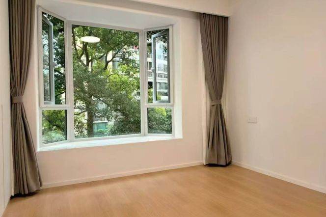  Spacious 3br with floor heating nr Jiaotong University  
