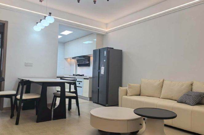 Lovely quality 2BRS with floor heating near Jing’an temple
