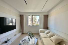 Spacious Elevator Apt close to Jing'an Temple