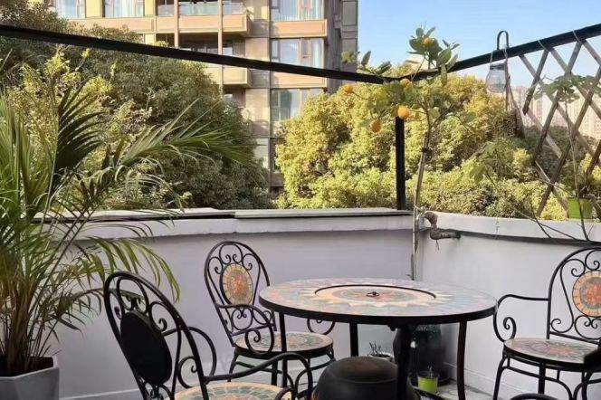 Detached House 3br/2bt with Balcony & Terrace